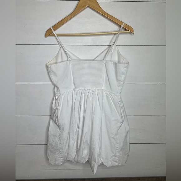 Express Poplin Mini Bubble White Spaghetti Strap V-Neck Dress - Picture 3 of 5